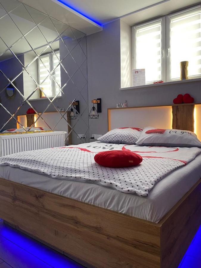 Apartament "Love" Centrum Z Duza Wanna Dla Dwojga Gniezno Eksteriør bilde