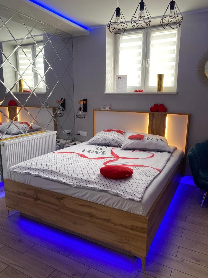 Apartament "Love" Centrum Z Duza Wanna Dla Dwojga Gniezno Eksteriør bilde