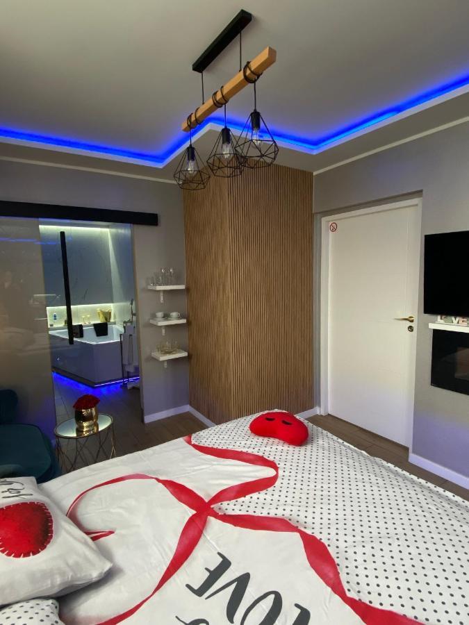 Apartament "Love" Centrum Z Duza Wanna Dla Dwojga Gniezno Eksteriør bilde
